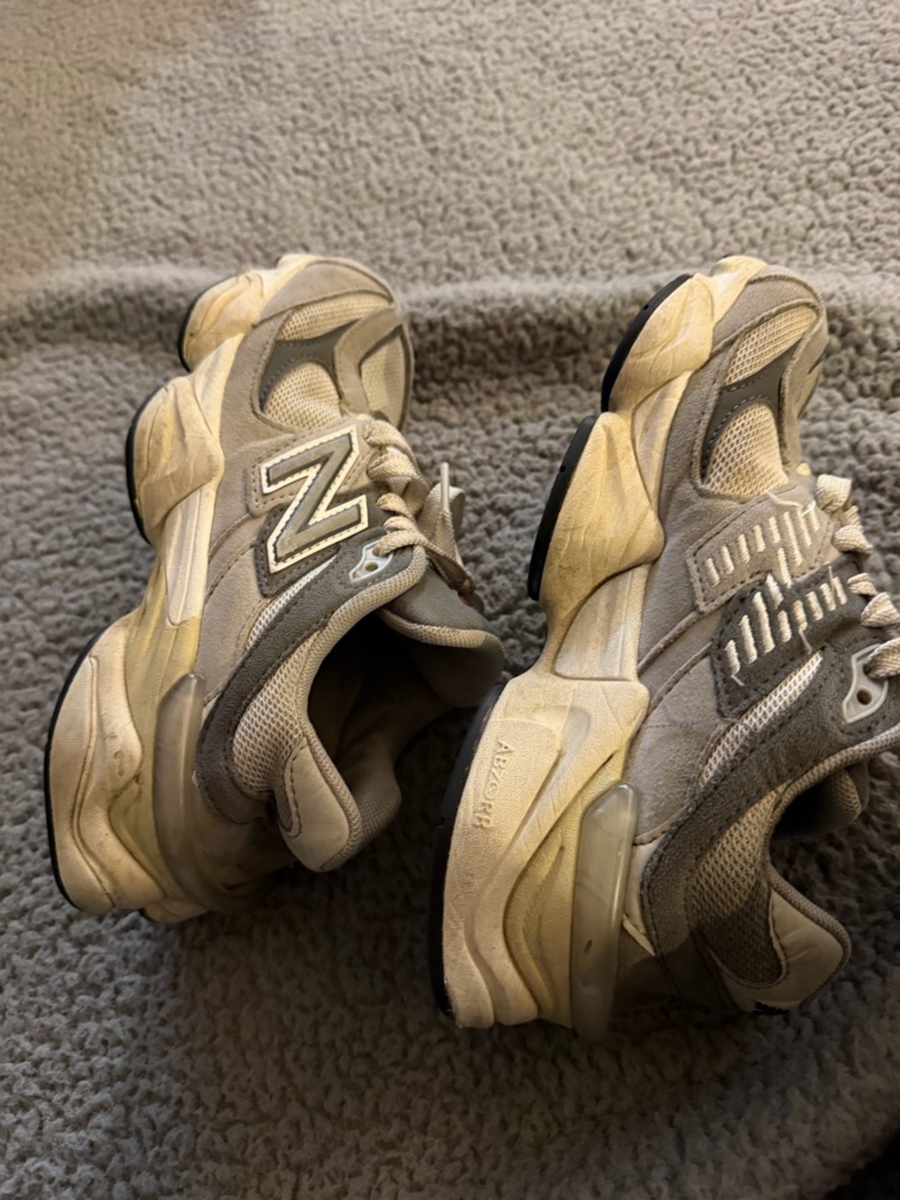 New Balance Neutral-Tone Chunky Sneakers in Beige and Gray